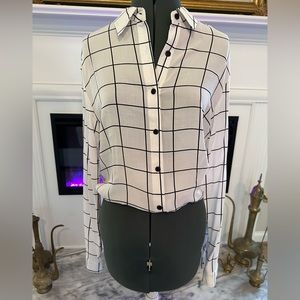 White Blouse with Black Grid Stripes. Bailey and Chloe - Size M